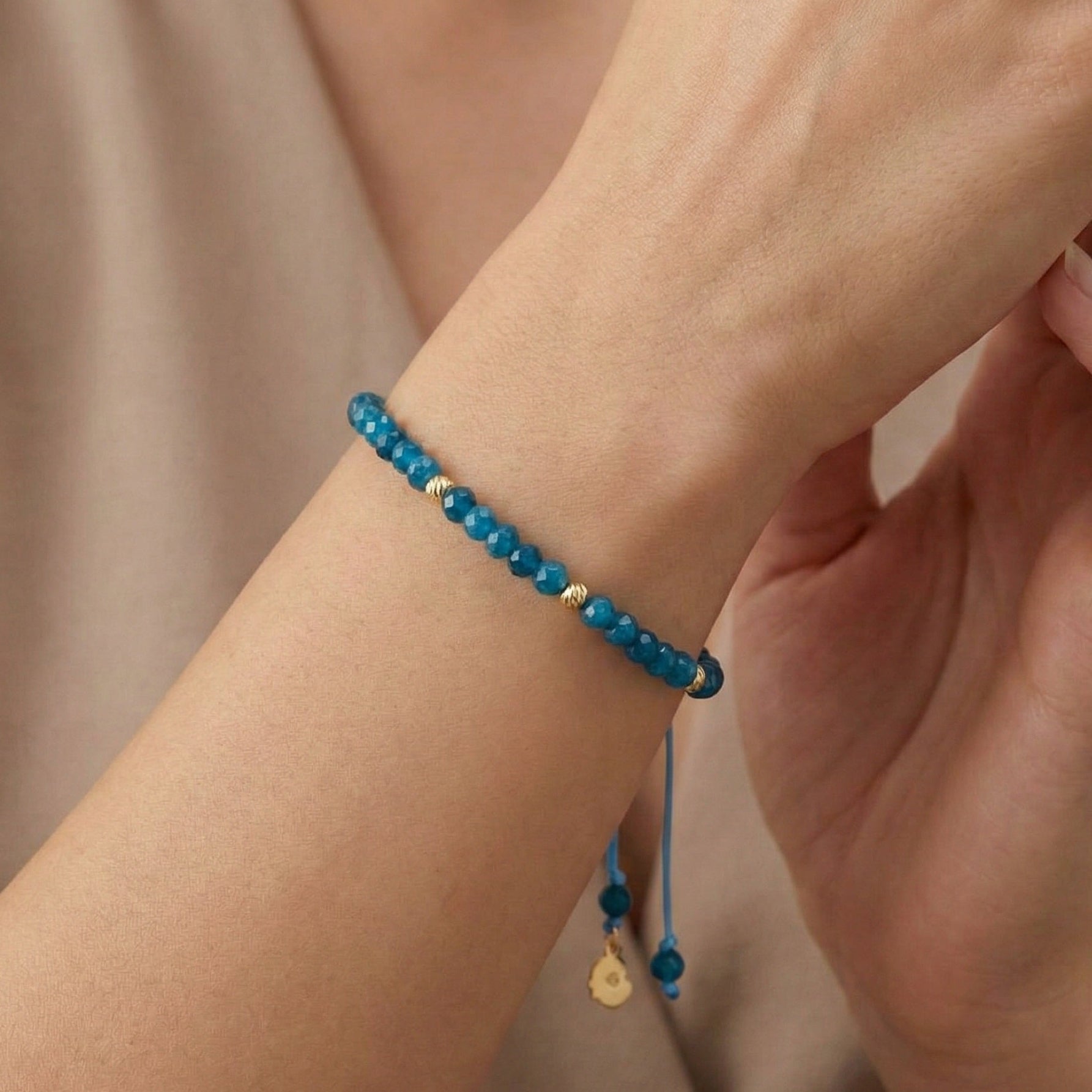 18K Gold & Turquoise Gemstones Cord Bracelet